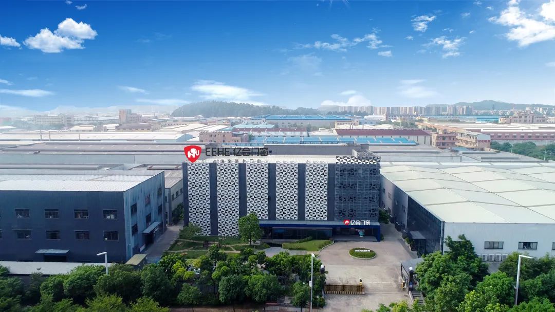 五驅(qū)合力：億合門窗變中尋機(jī)，全速駛?cè)肫放乞v飛新路徑